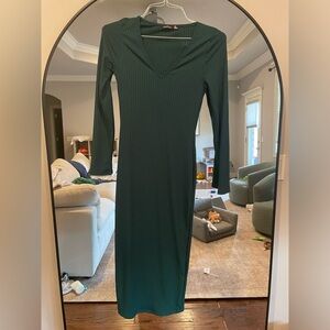 Elegant Green Ribbed Dress